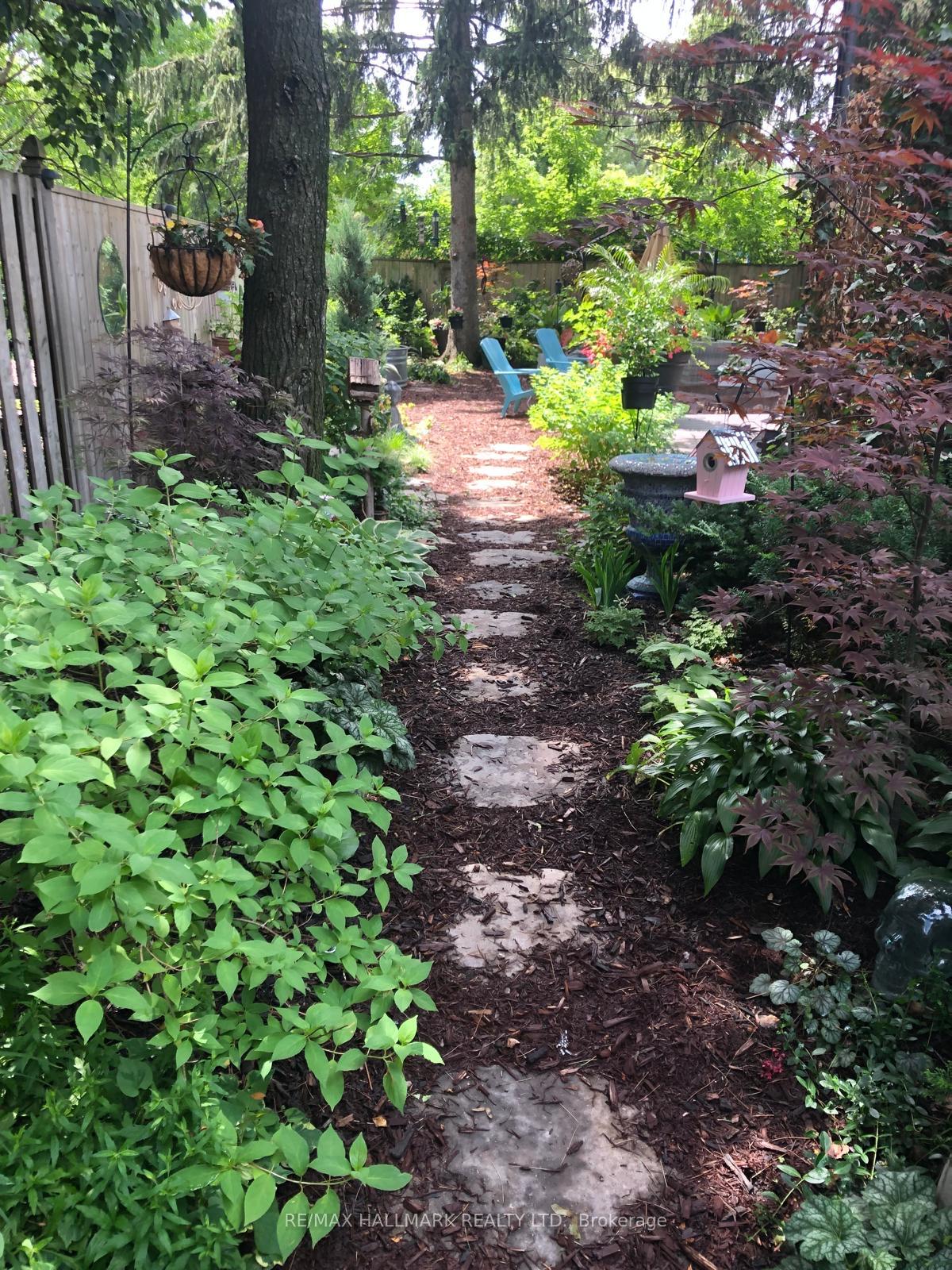 Photo 17 of 203 Elmhurst Avenue, North York, Lansing-Westgate — HOMEH