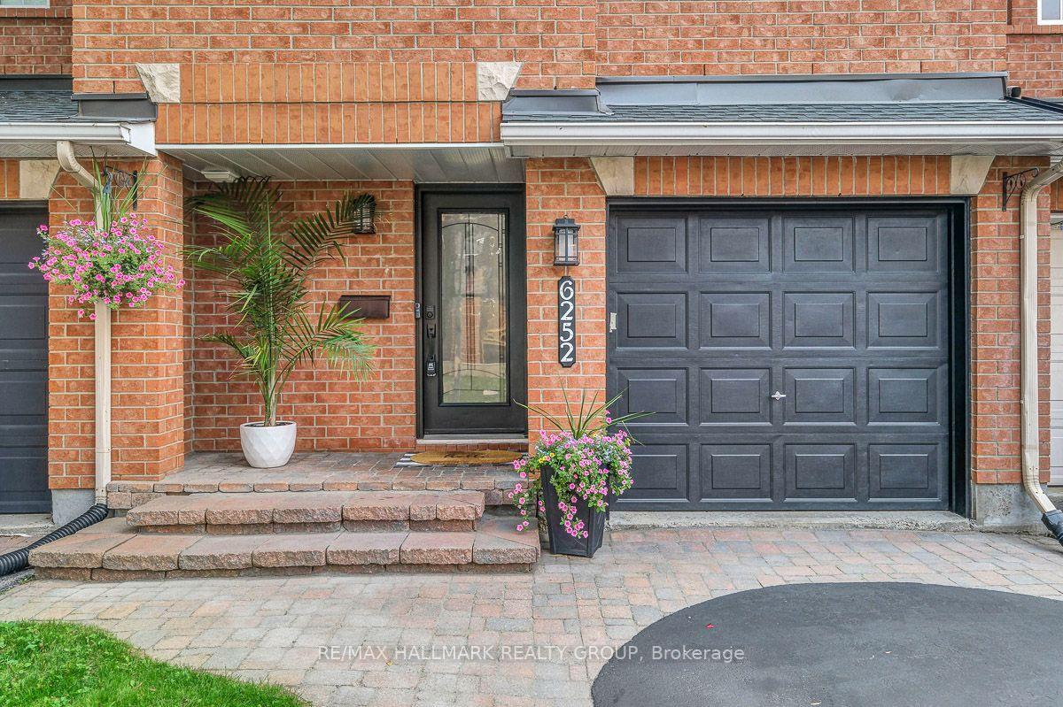 Photo 2 of 6252 Sablewood Place, Ottawa, Chapel Hill — HOMEH