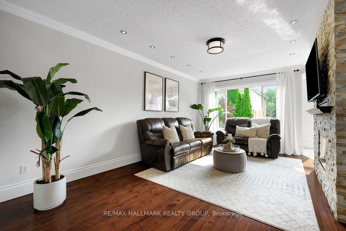 Photo 8 of 6252 Sablewood Place, Ottawa, Chapel Hill — HOMEH