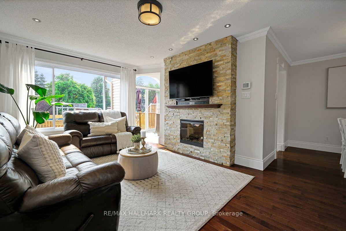 Photo 9 of 6252 Sablewood Place, Ottawa, Chapel Hill — HOMEH