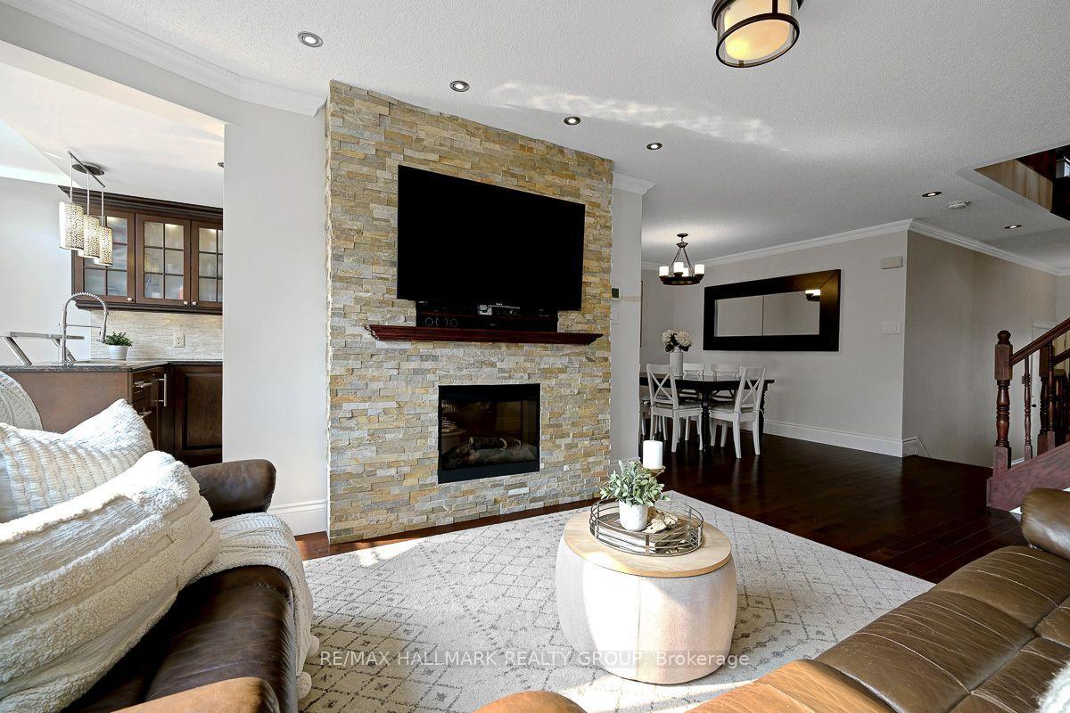 Photo 10 of 6252 Sablewood Place, Ottawa, Chapel Hill — HOMEH