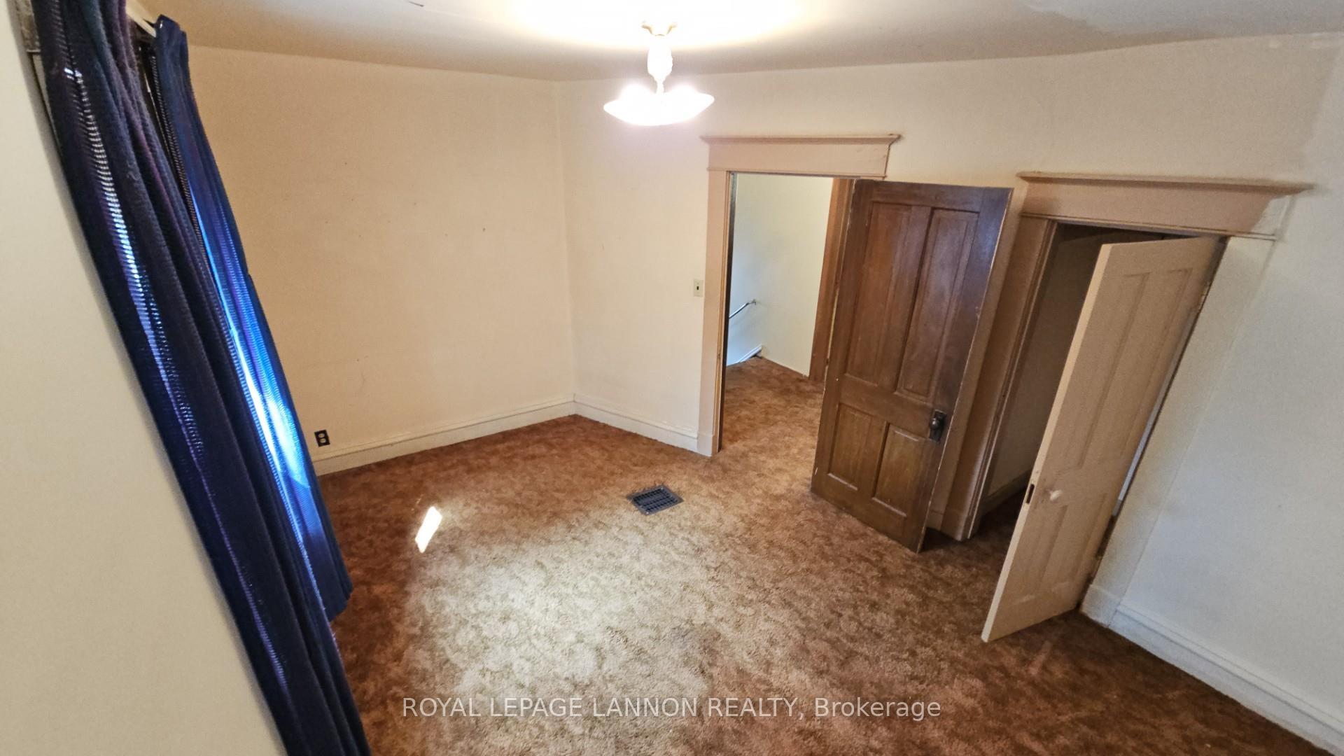 Photo 3 of 320 Dease Street, Thunder Bay, East End — HOMEH