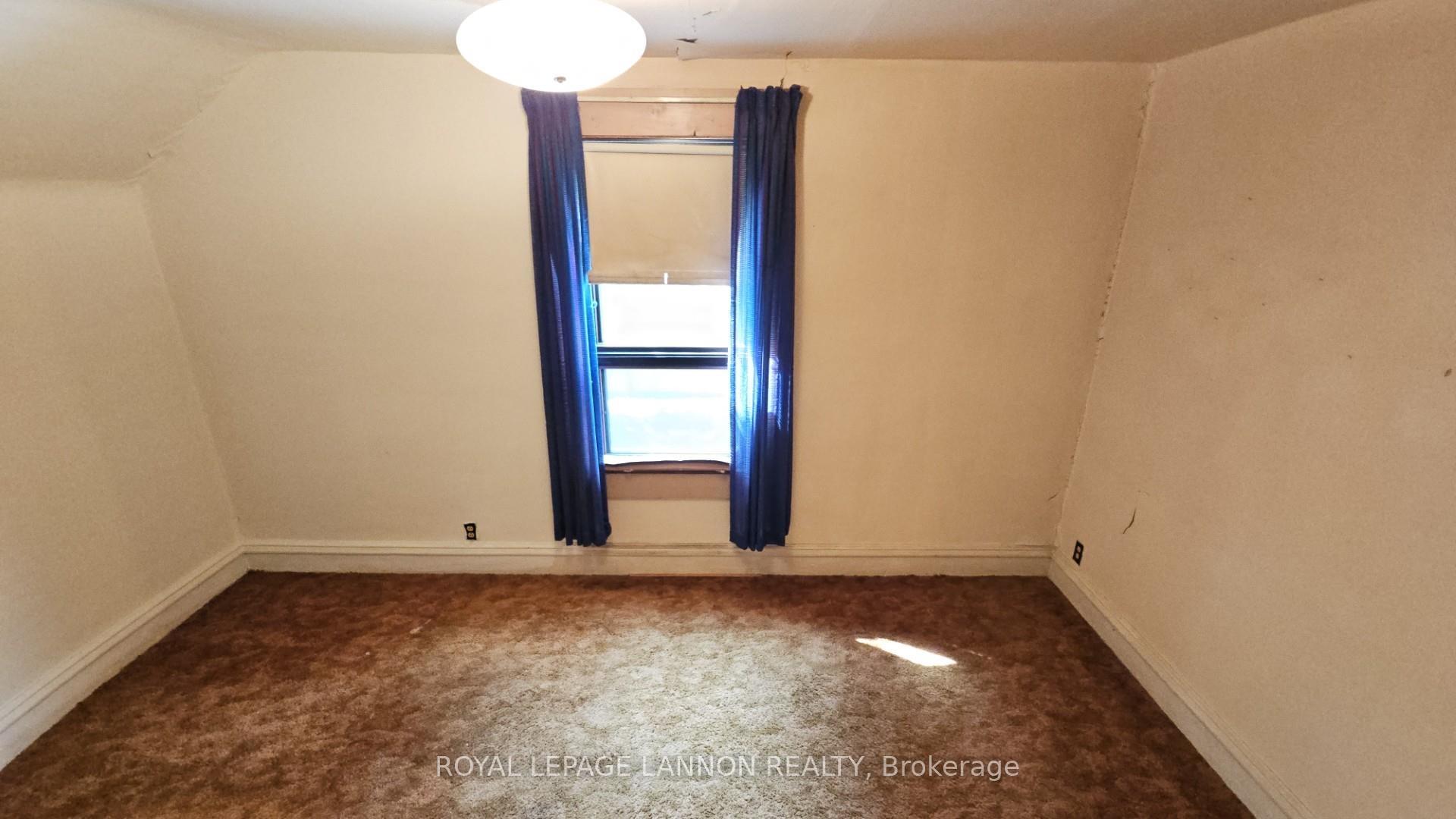Photo 14 of 320 Dease Street, Thunder Bay, East End — HOMEH