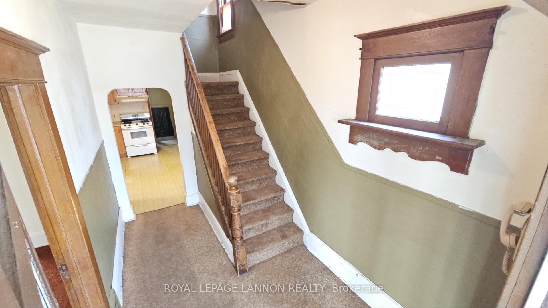 Photo 23 of 320 Dease Street, Thunder Bay, East End — HOMEH