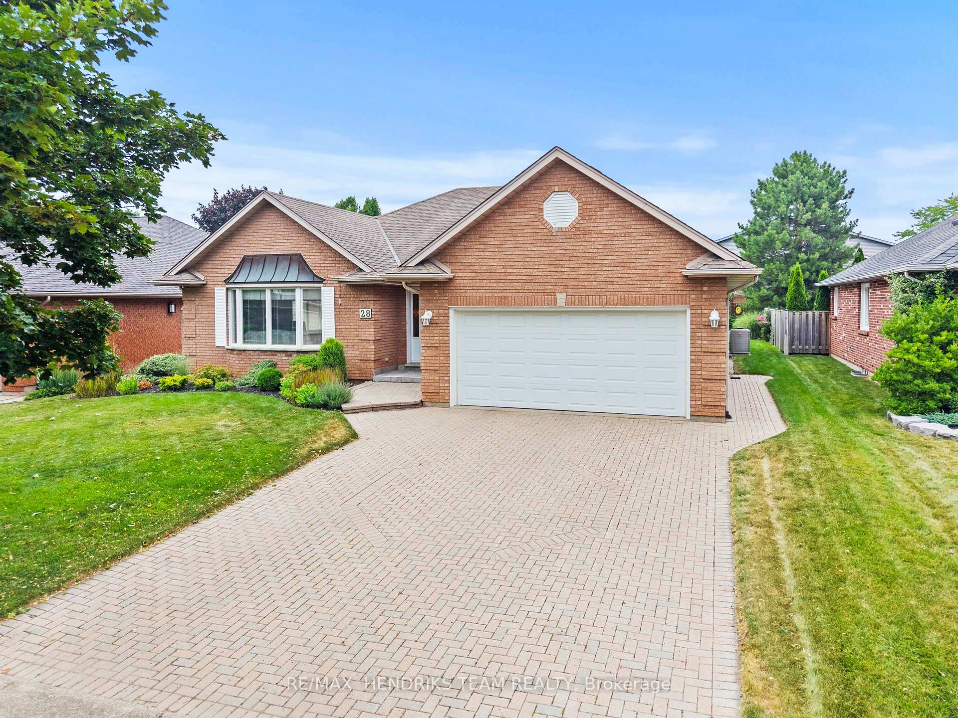Photo 1 of 28 Heritage Lane, Welland, N. Welland — HOMEH