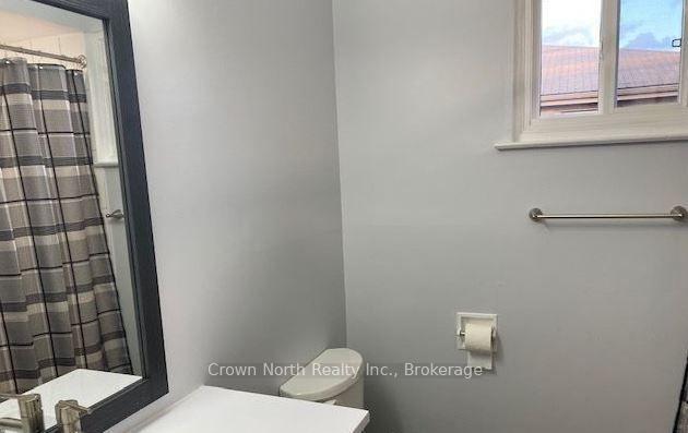 Photo 3 of 889 Liverpool Road, Pickering, Bay Ridges — HOMEH