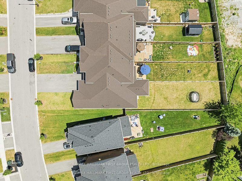 Photo 3 of 38 Southampton Street, Scugog, Port Perry — HOMEH