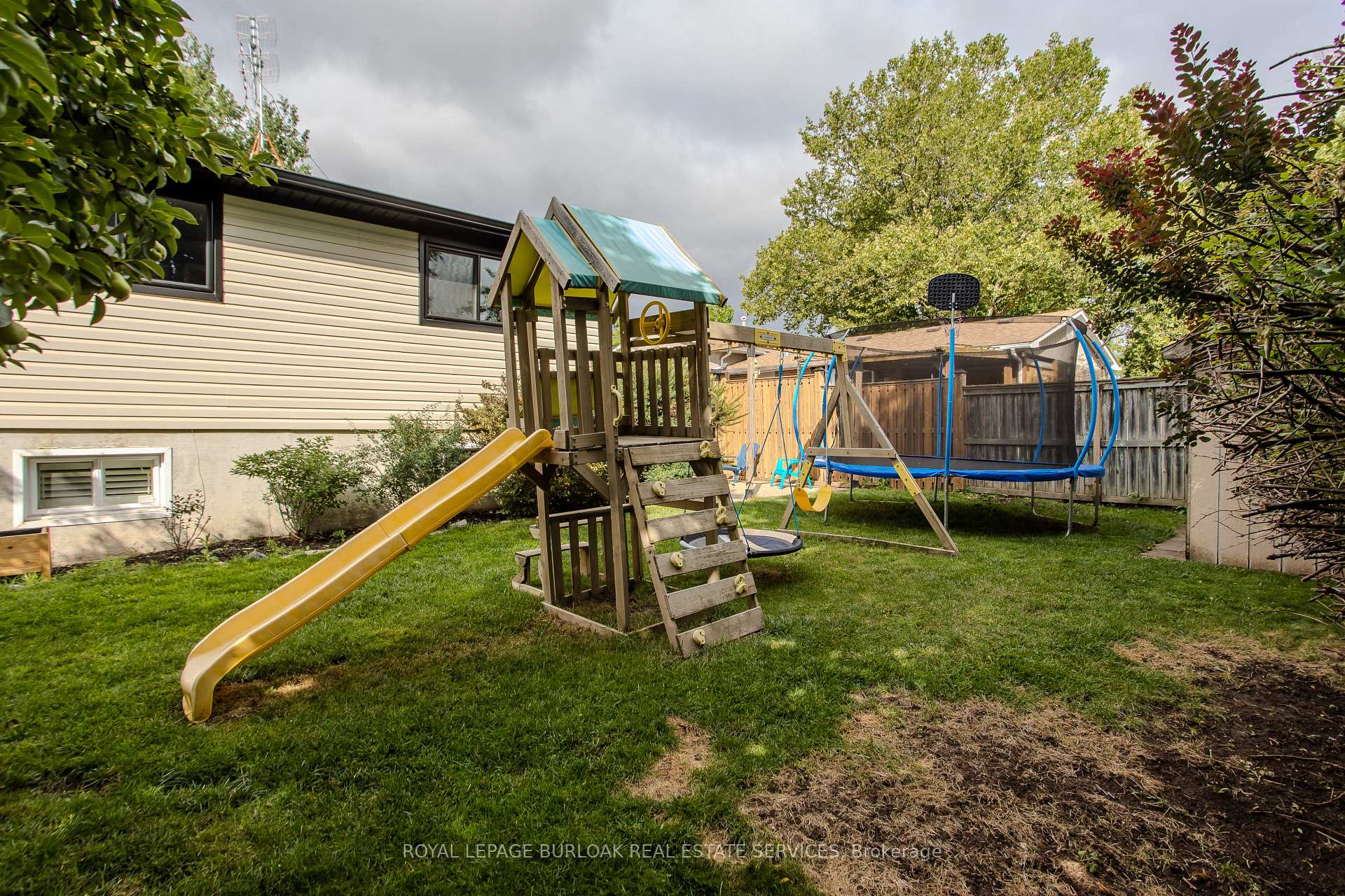 Photo 9 of 3128 Centennial Drive, Burlington, Palmer — HOMEH