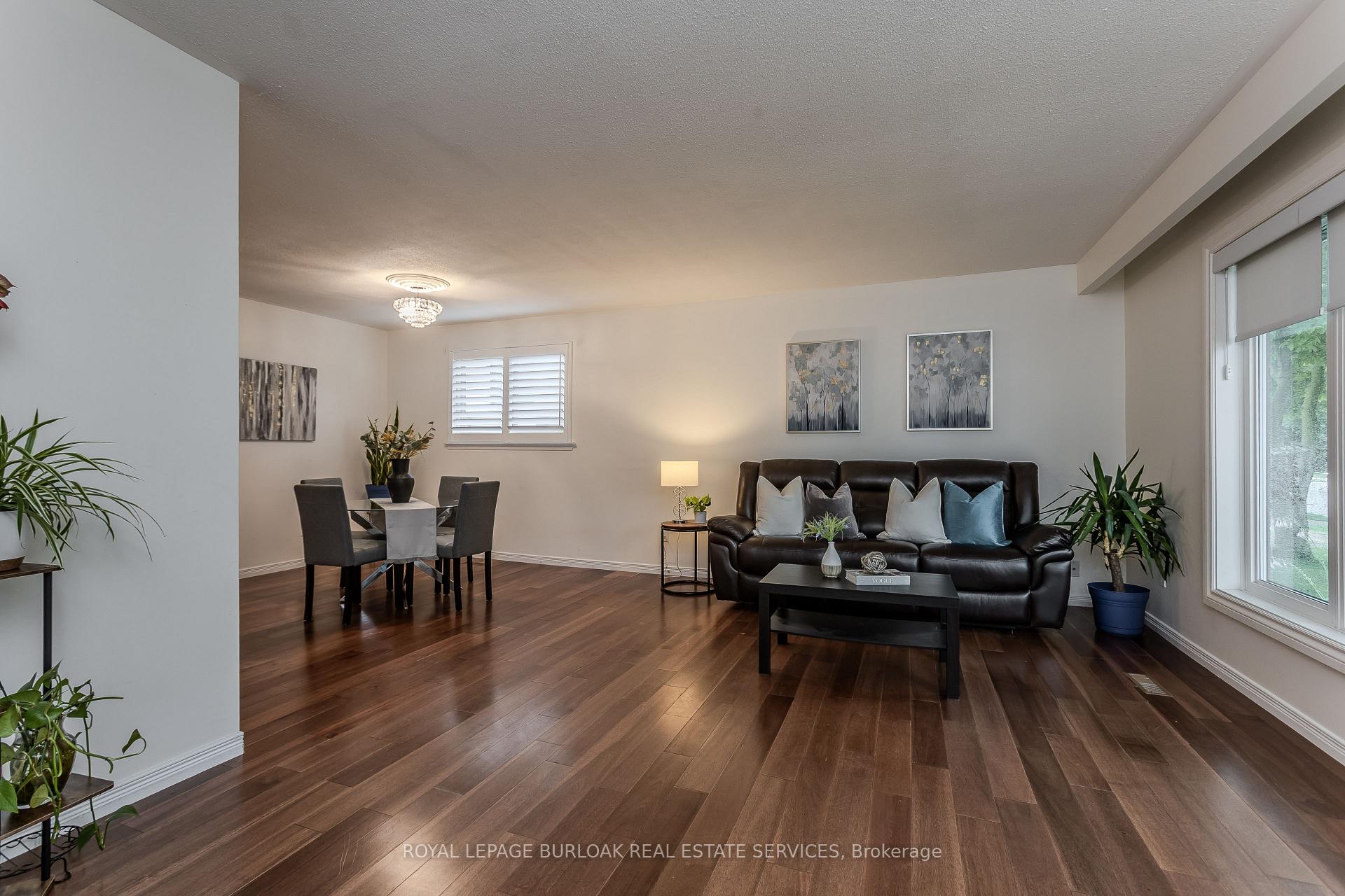 Photo 11 of 3128 Centennial Drive, Burlington, Palmer — HOMEH