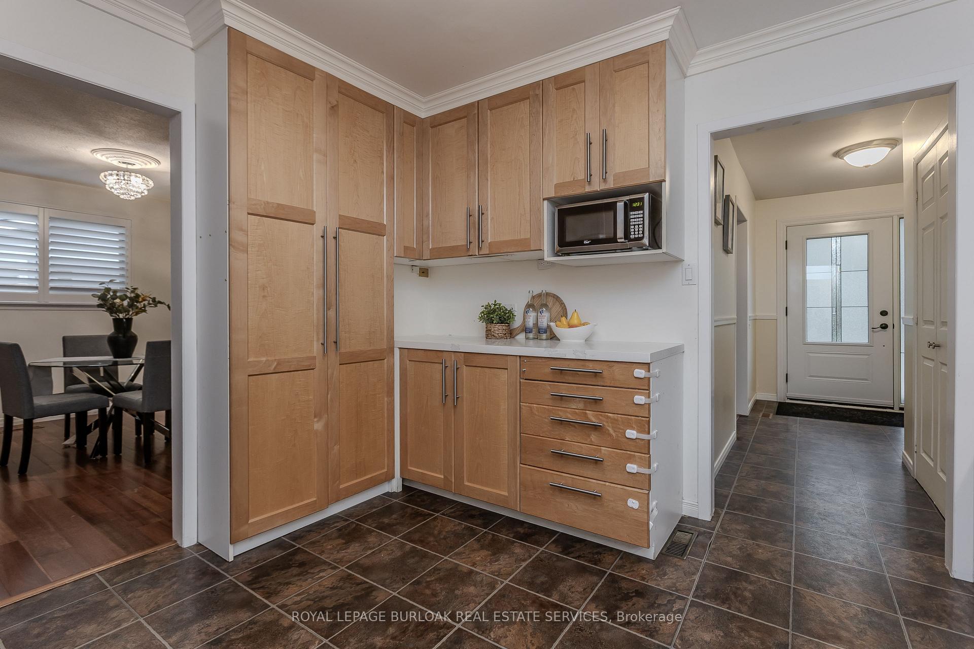 Photo 20 of 3128 Centennial Drive, Burlington, Palmer — HOMEH
