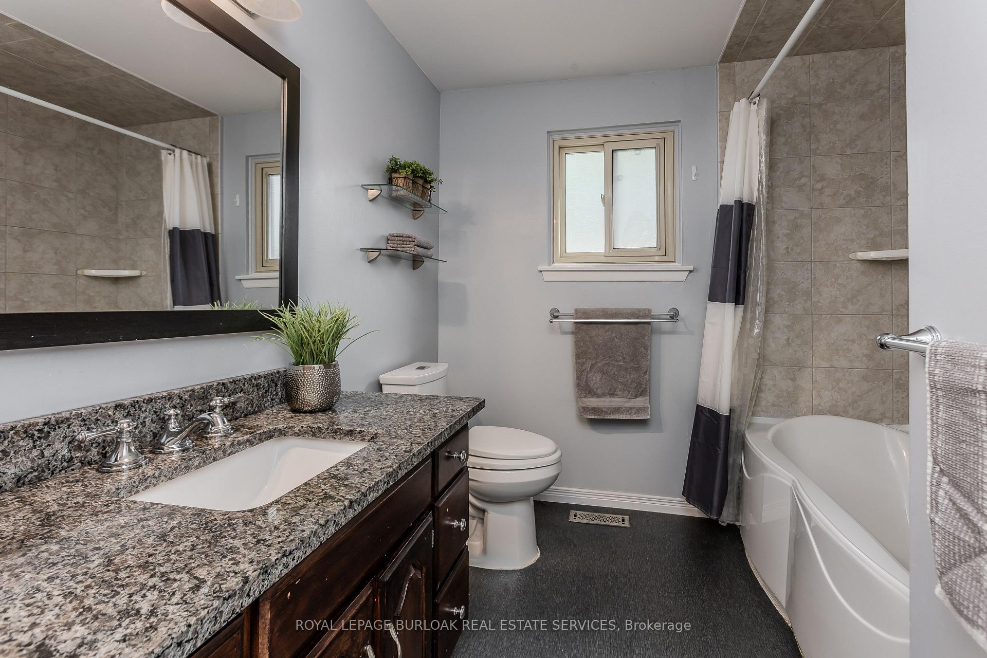 Photo 25 of 3128 Centennial Drive, Burlington, Palmer — HOMEH