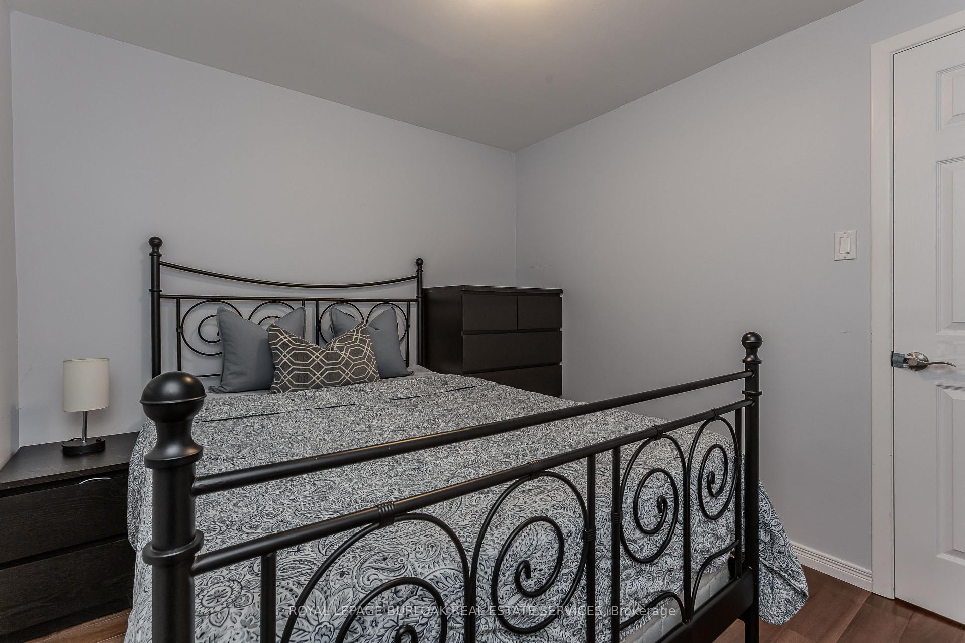 Photo 32 of 3128 Centennial Drive, Burlington, Palmer — HOMEH