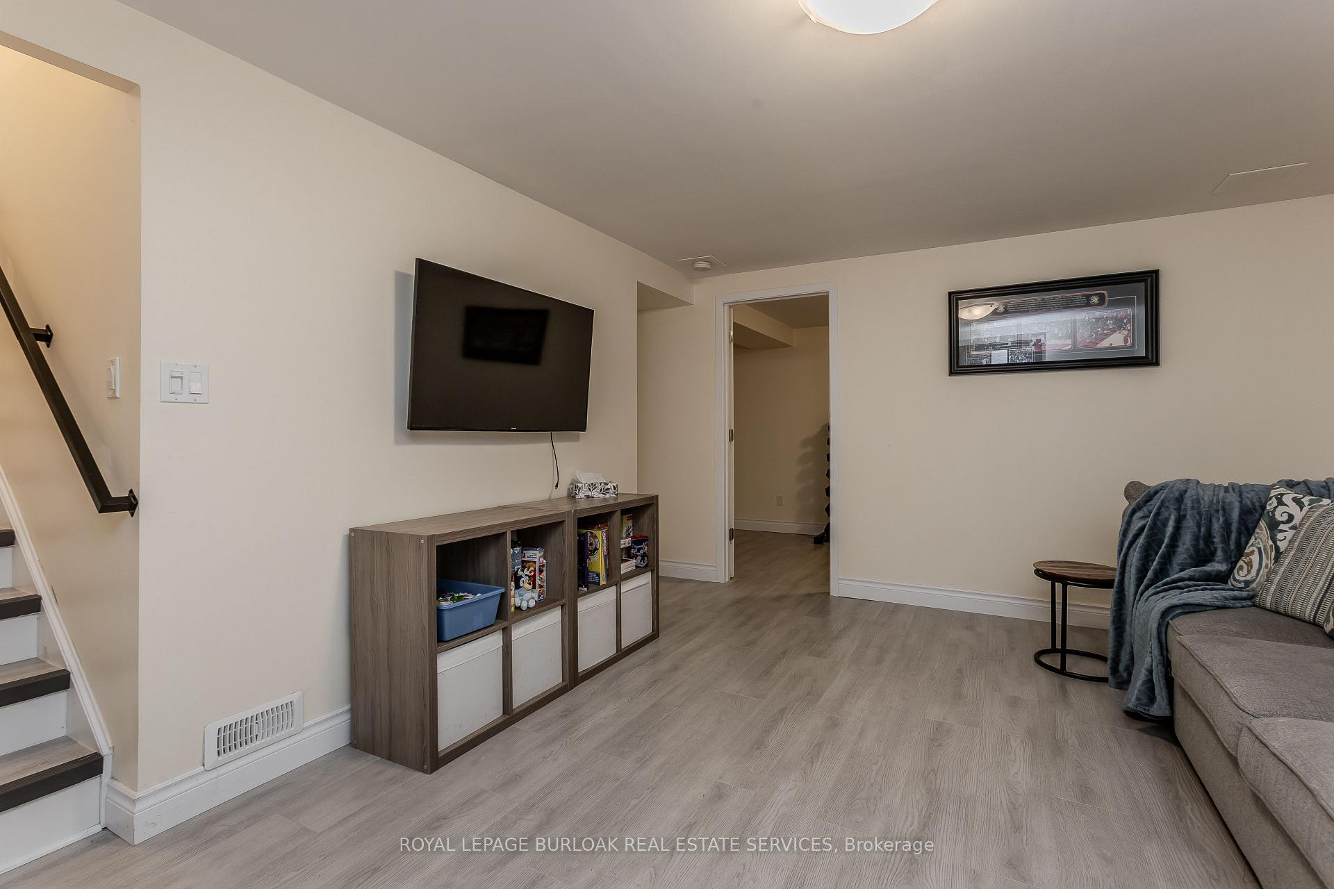 Photo 35 of 3128 Centennial Drive, Burlington, Palmer — HOMEH
