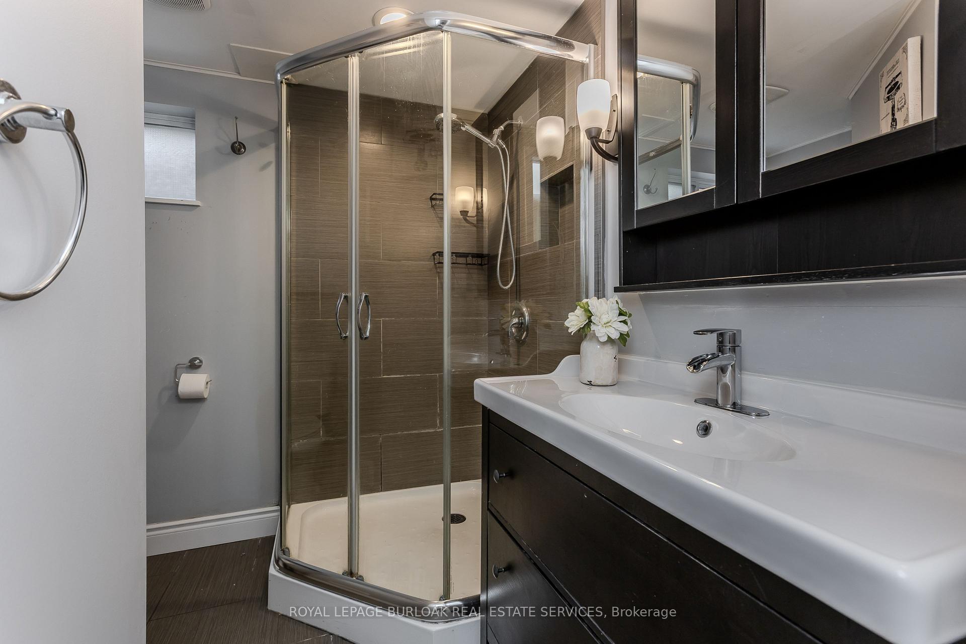 Photo 39 of 3128 Centennial Drive, Burlington, Palmer — HOMEH