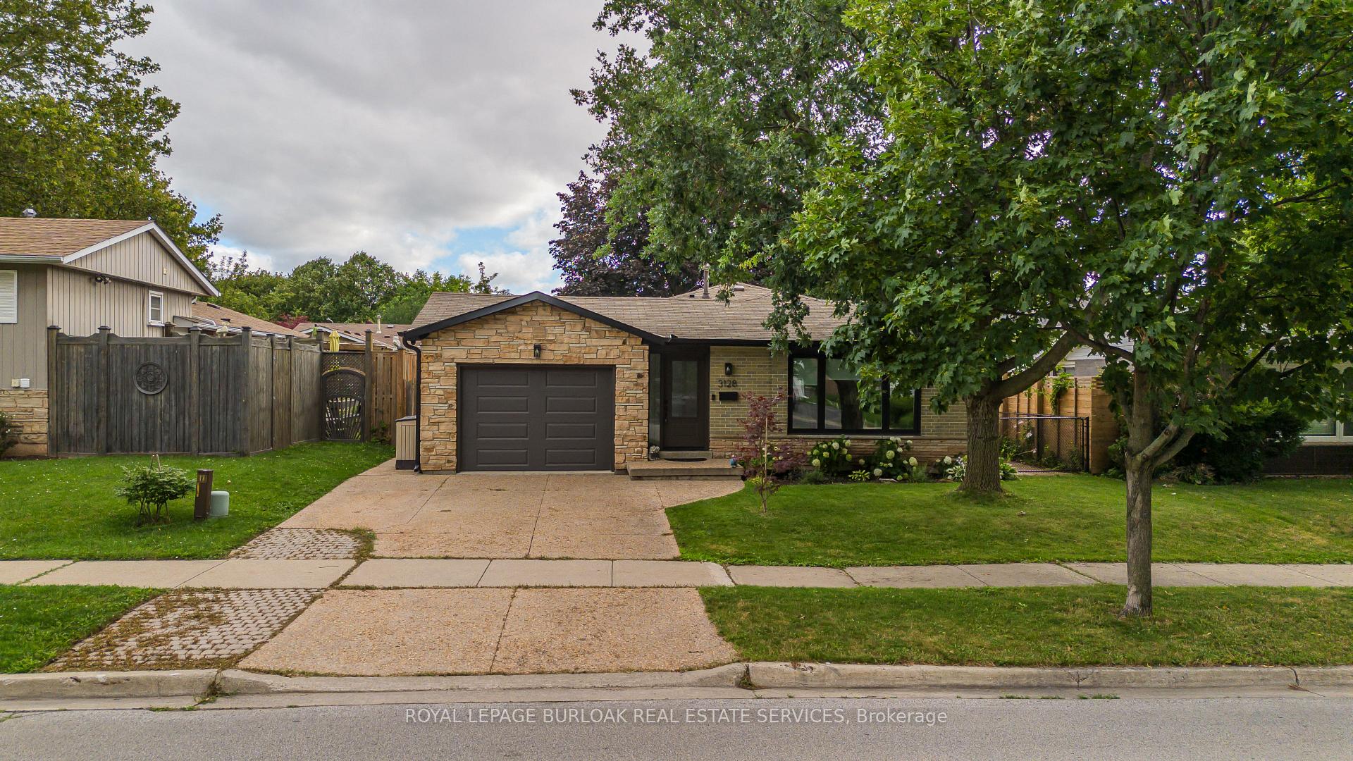 Photo 40 of 3128 Centennial Drive, Burlington, Palmer — HOMEH