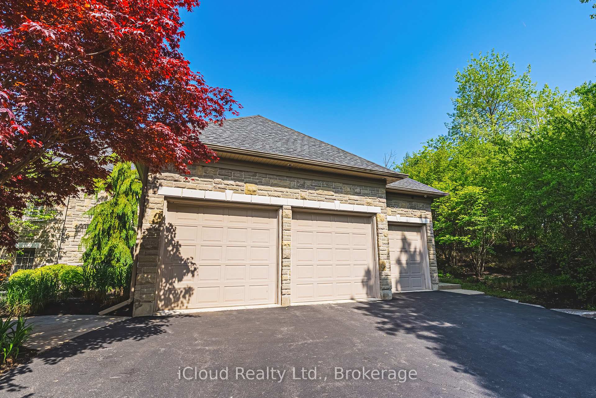 Photo 43 of 845 Hidden Valley Road, Kitchener, Hidden Valley — HOMEH