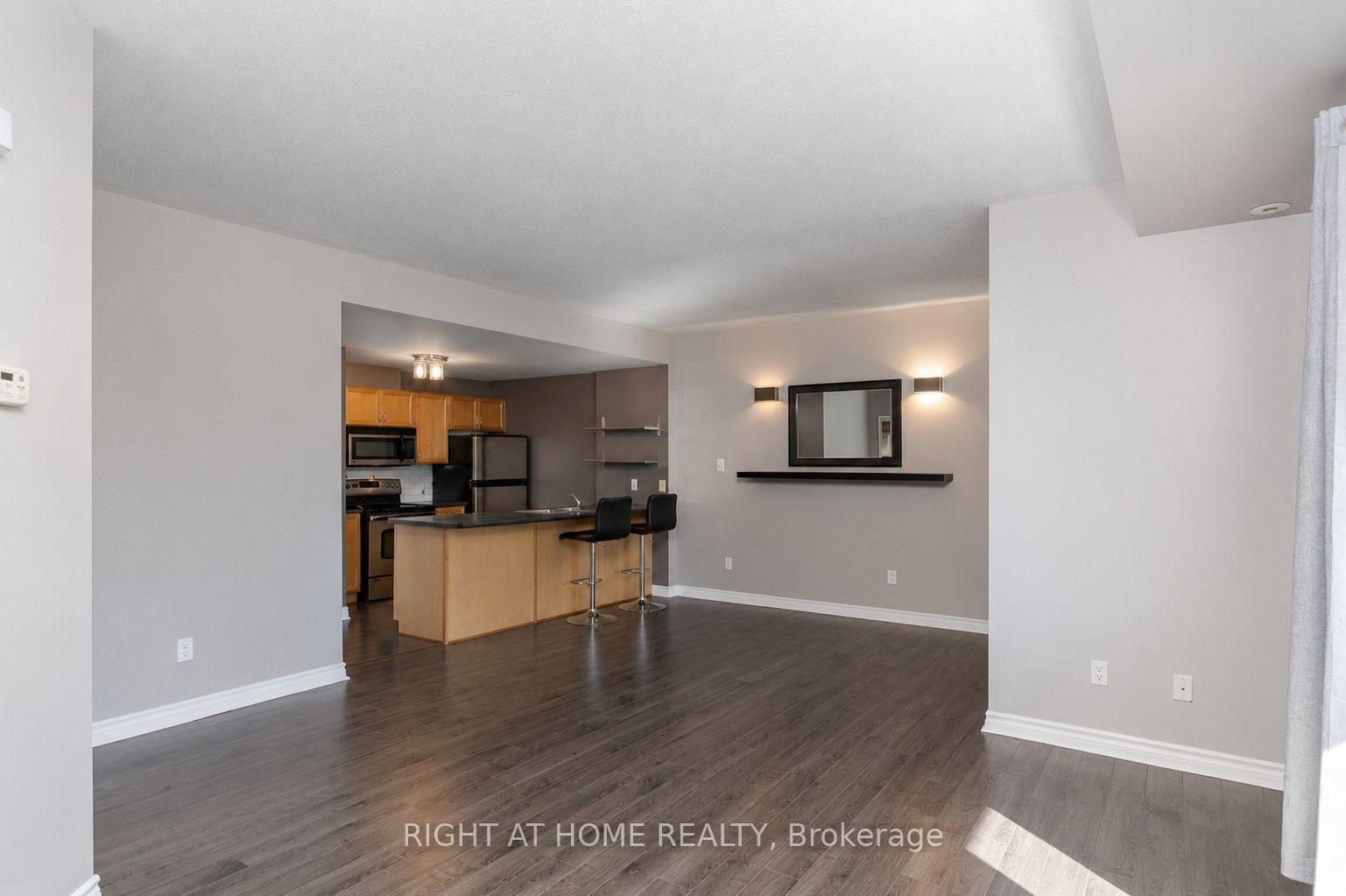 Photo 6 of Unit 3, 165 Waterbridge Drive, Ottawa, Barrhaven East — HOMEH