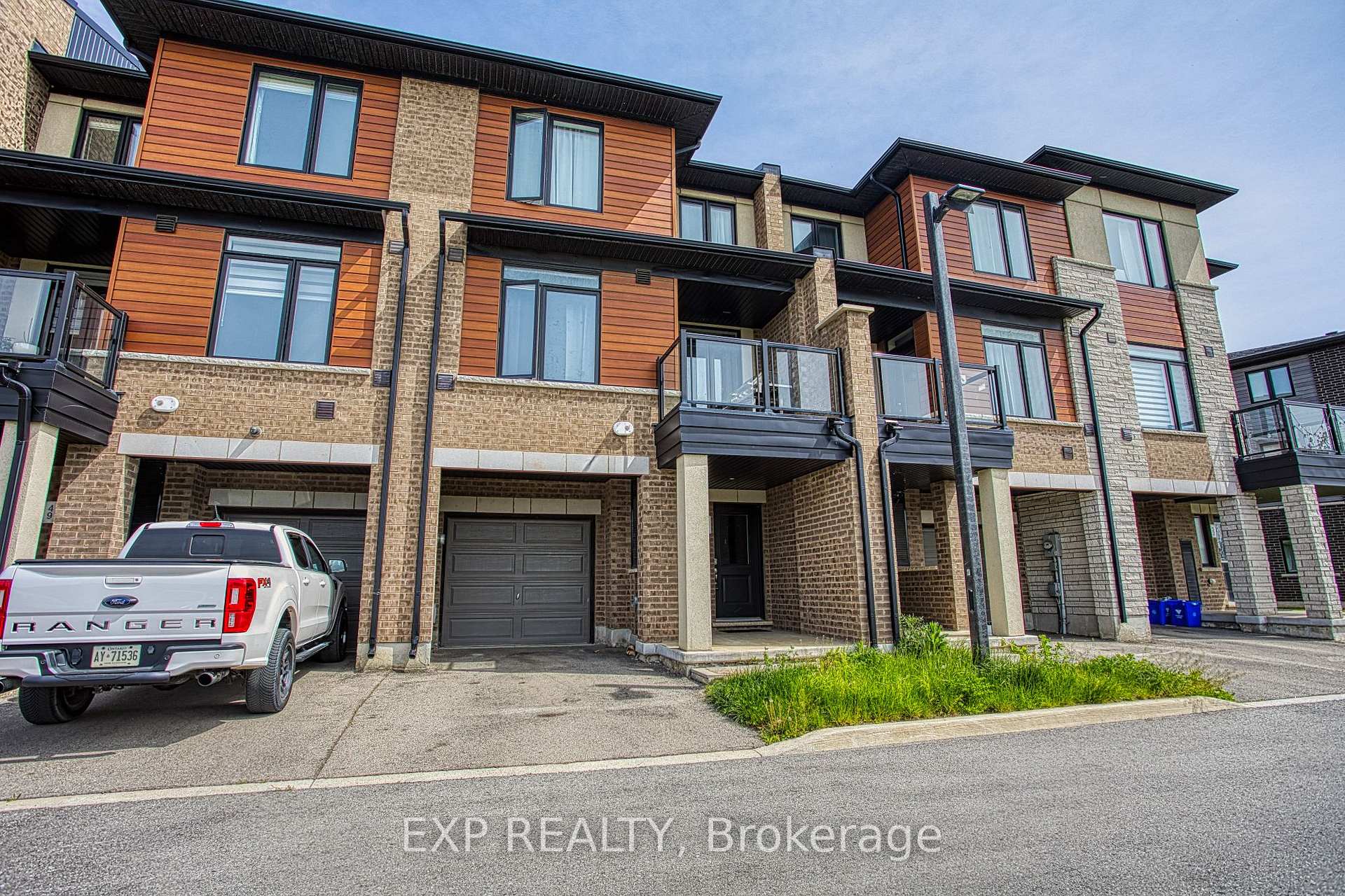 Photo 1 of 590 North Service Road, Hamilton, Stoney Creek — HOMEH
