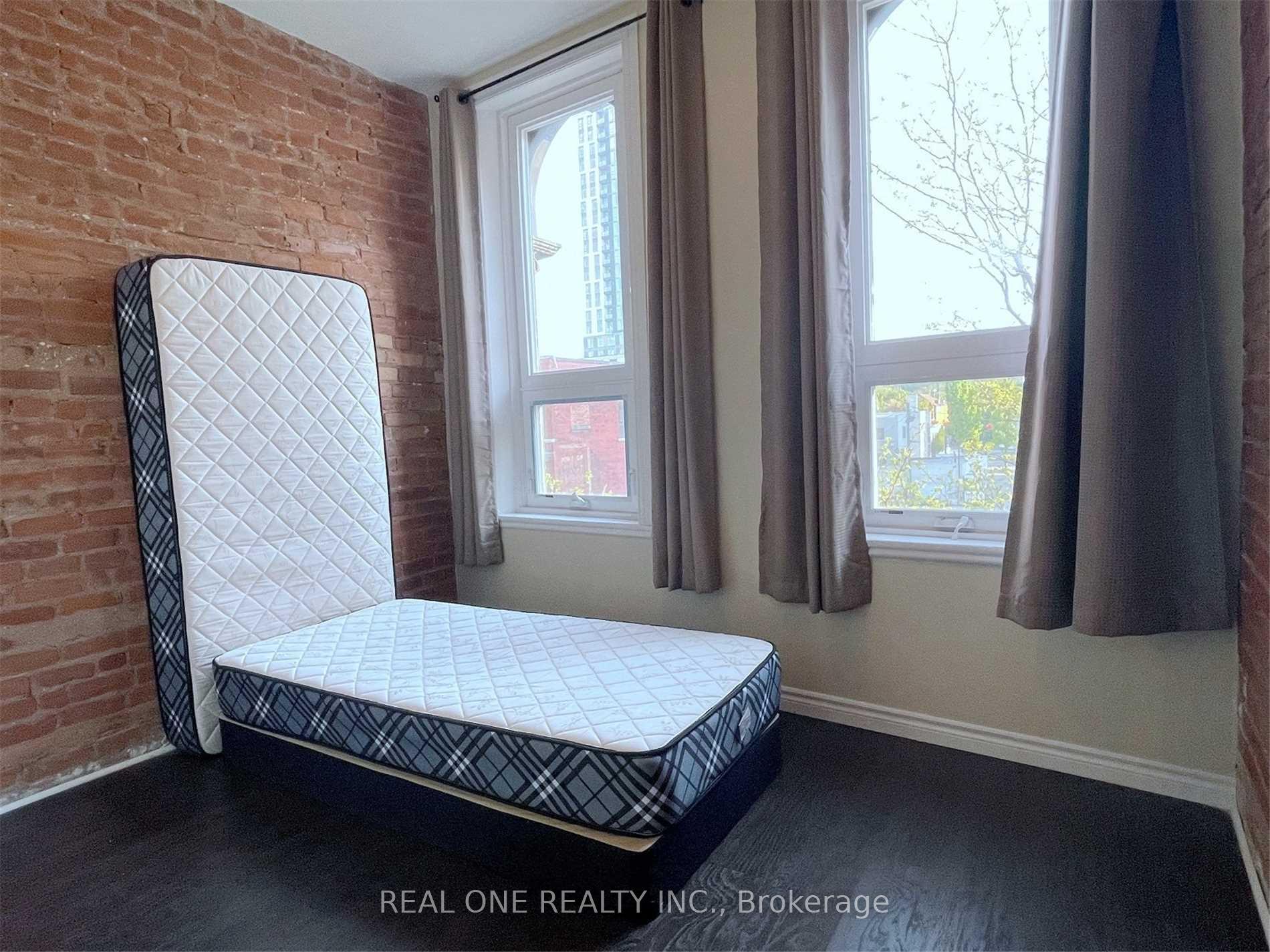 Photo 6 of Unit 2, 173 King Street E, Hamilton, Beasley — HOMEH