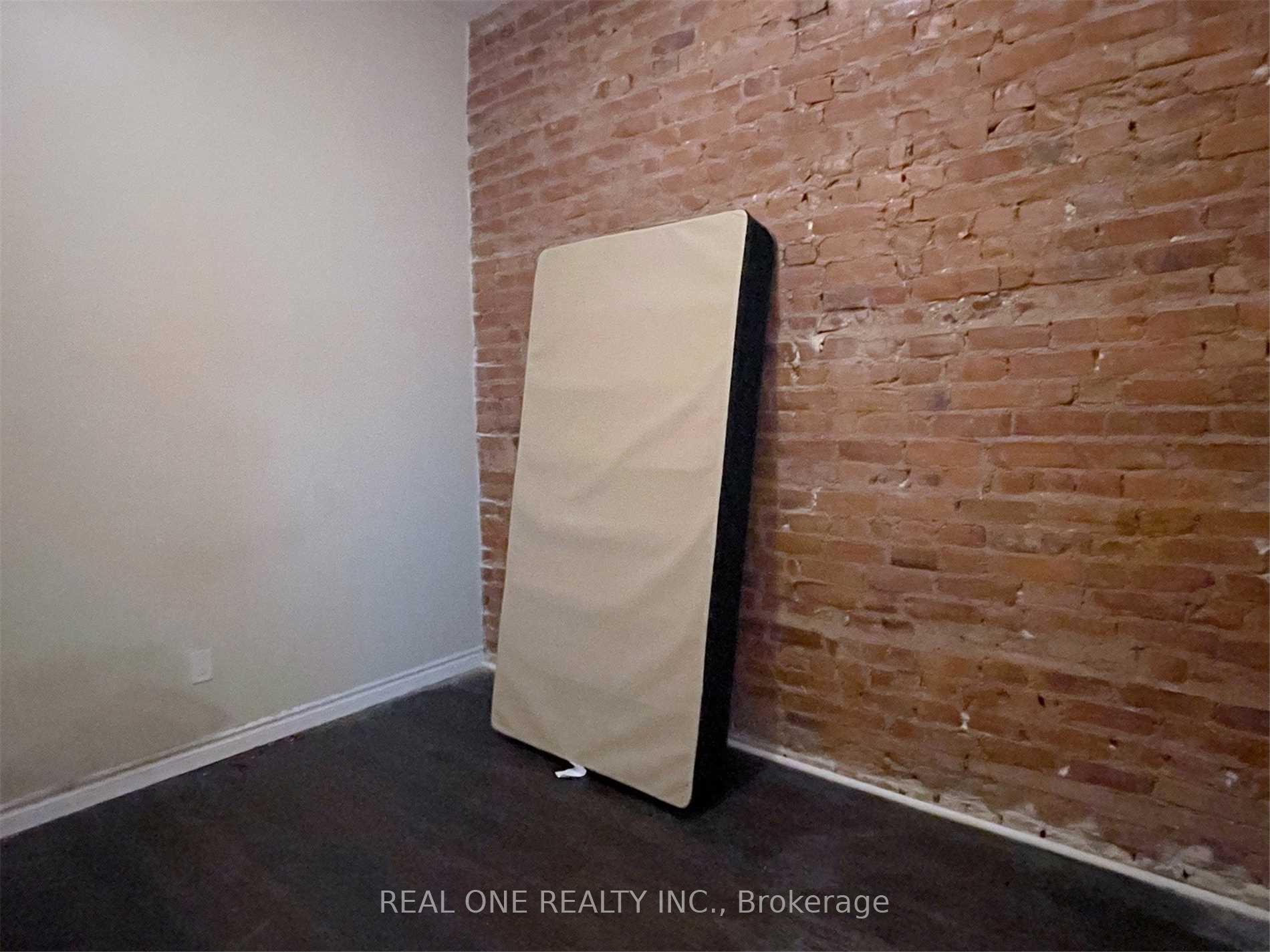 Photo 8 of Unit 2, 173 King Street E, Hamilton, Beasley — HOMEH
