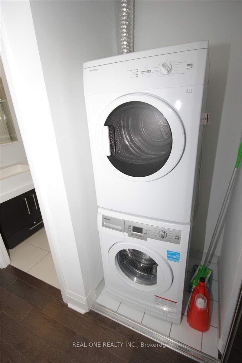 Photo 6 of Unit 3307, 1080 Bay Street, Toronto, Bay Street Corridor — HOMEH