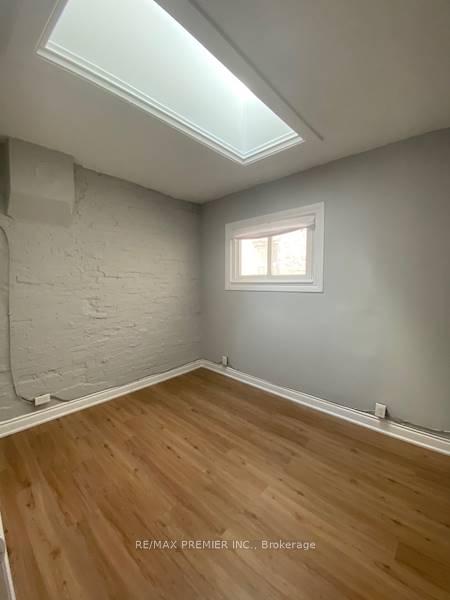 Photo 3 of Unit C, 1126 King Street, Cambridge, Preston South — HOMEH