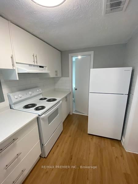 Photo 6 of Unit C, 1126 King Street, Cambridge, Preston South — HOMEH