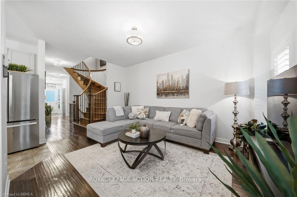 Photo 9 of 10 Cedarville Drive, Hamilton, Stoney Creek — HOMEH