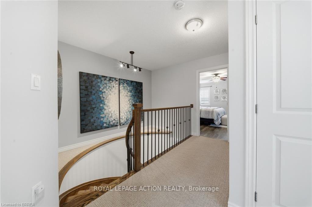 Photo 19 of 10 Cedarville Drive, Hamilton, Stoney Creek — HOMEH