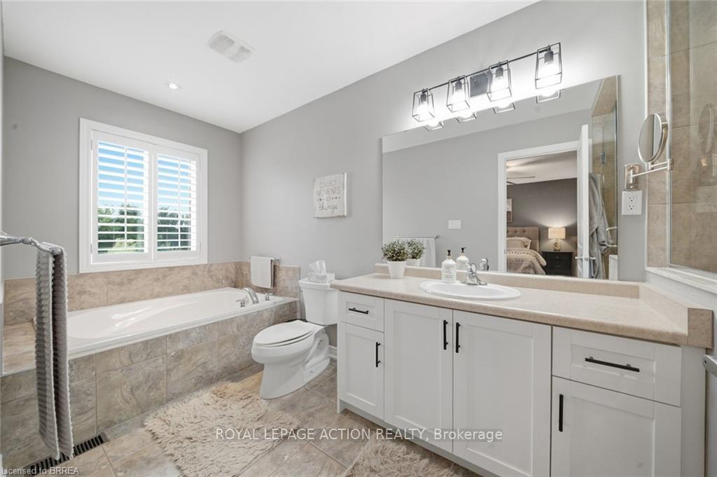 Photo 22 of 10 Cedarville Drive, Hamilton, Stoney Creek — HOMEH