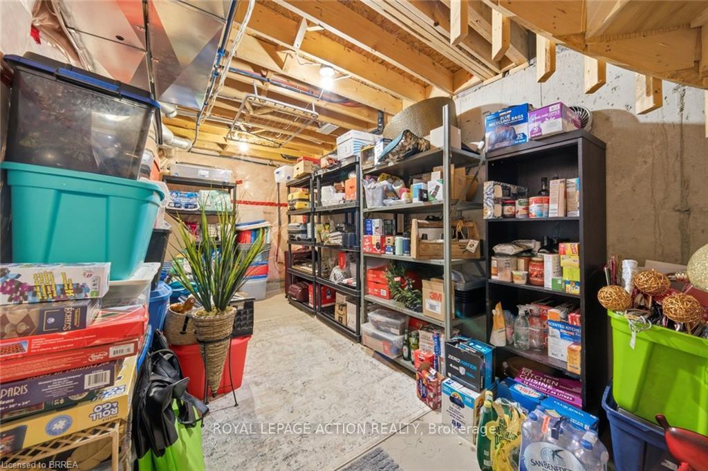 Photo 28 of 10 Cedarville Drive, Hamilton, Stoney Creek — HOMEH