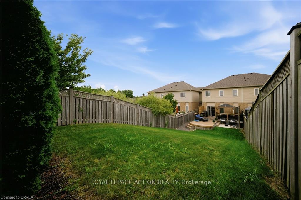Photo 35 of 10 Cedarville Drive, Hamilton, Stoney Creek — HOMEH