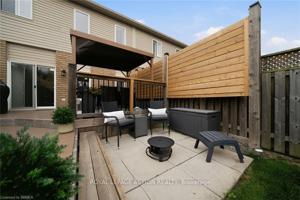 Photo 36 of 10 Cedarville Drive, Hamilton, Stoney Creek — HOMEH