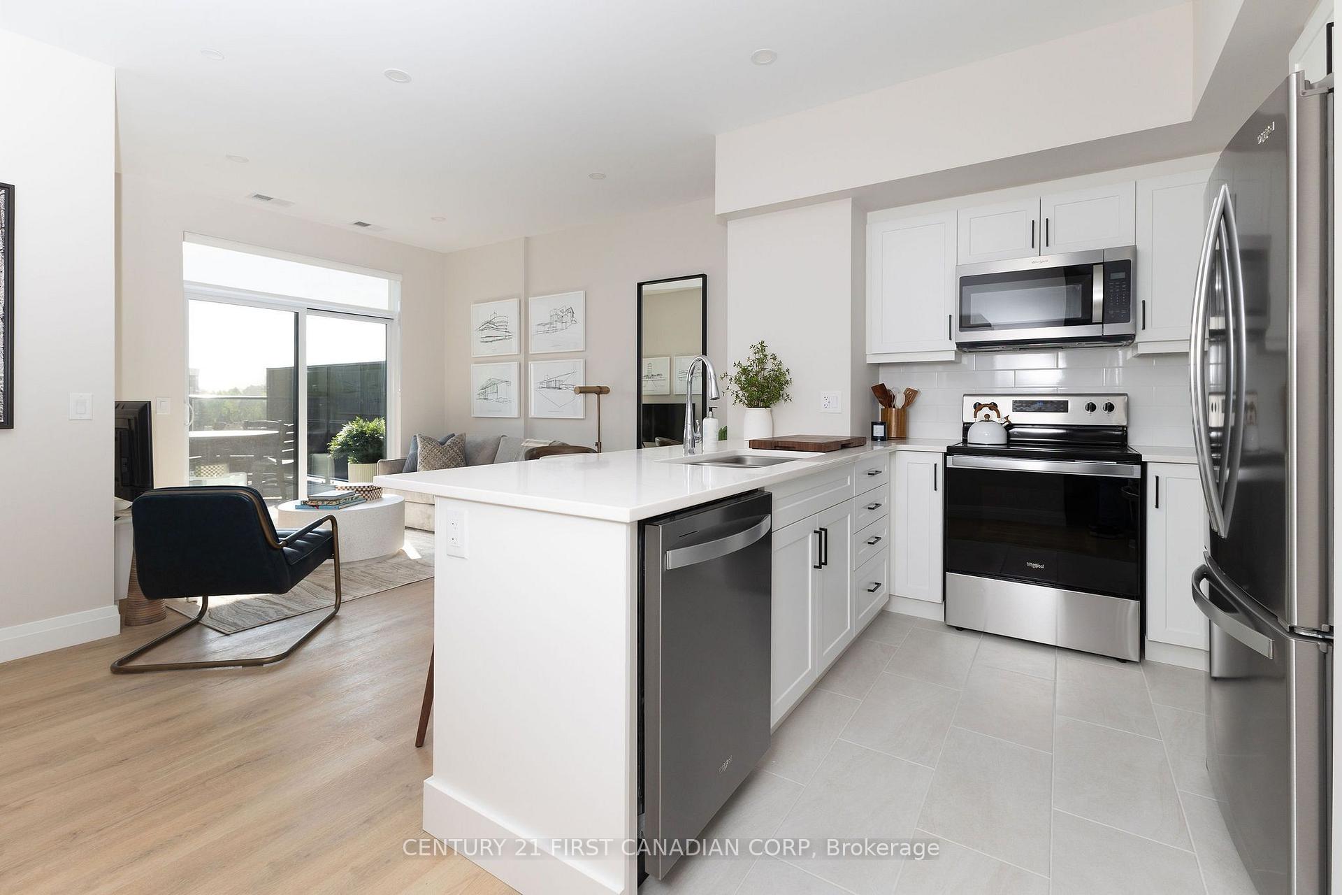 Photo 3 of Unit 320, 230 North Centre Road, London, North B — HOMEH