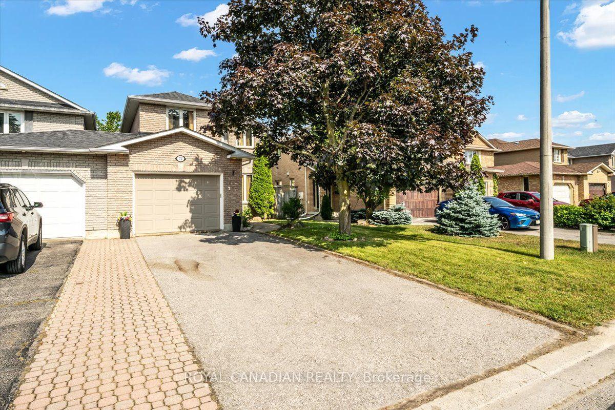 Photo 2 of 72 Short Crescent, Clarington, Courtice — HOMEH