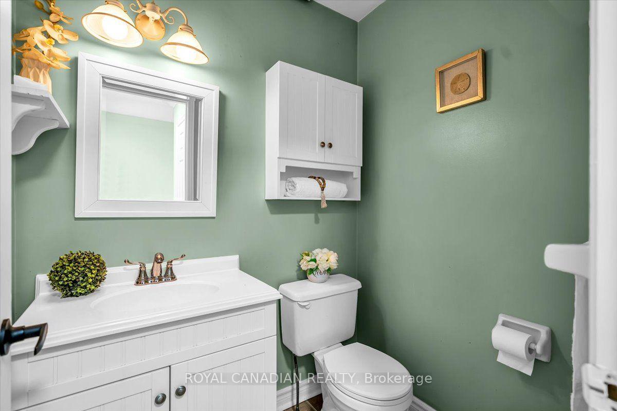 Photo 6 of 72 Short Crescent, Clarington, Courtice — HOMEH