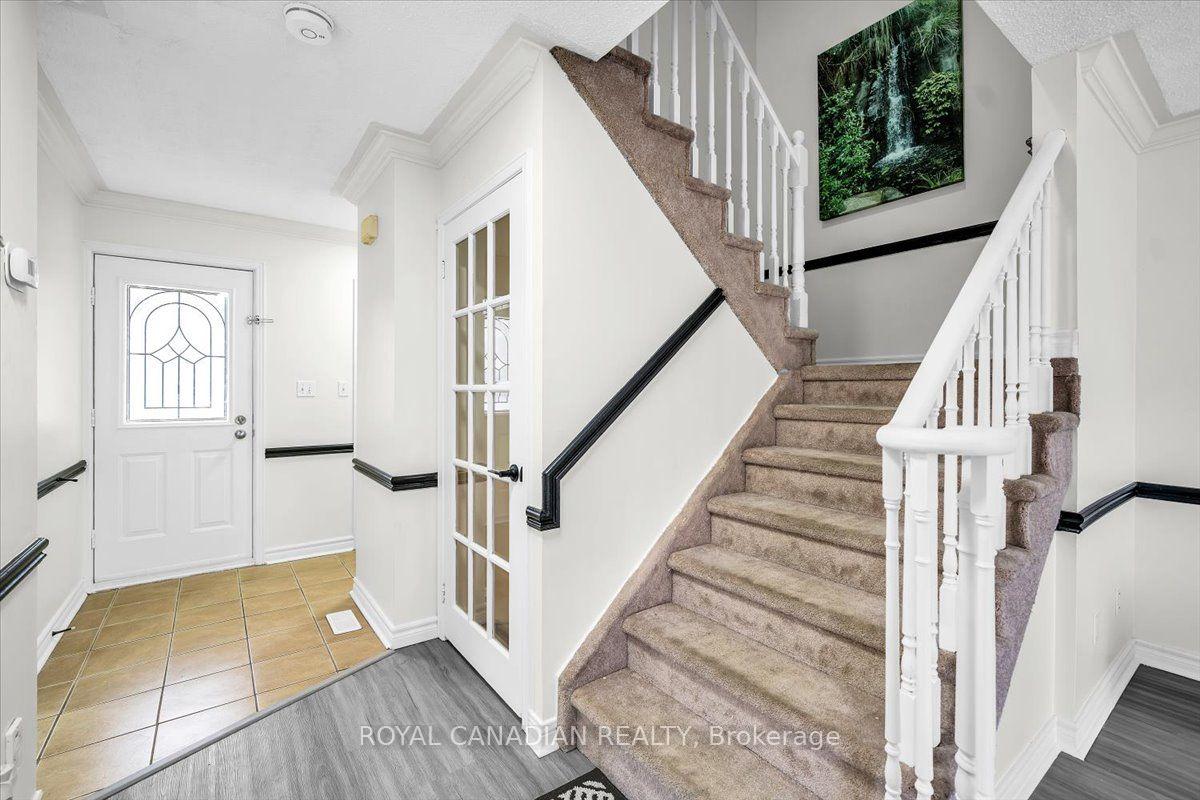 Photo 8 of 72 Short Crescent, Clarington, Courtice — HOMEH