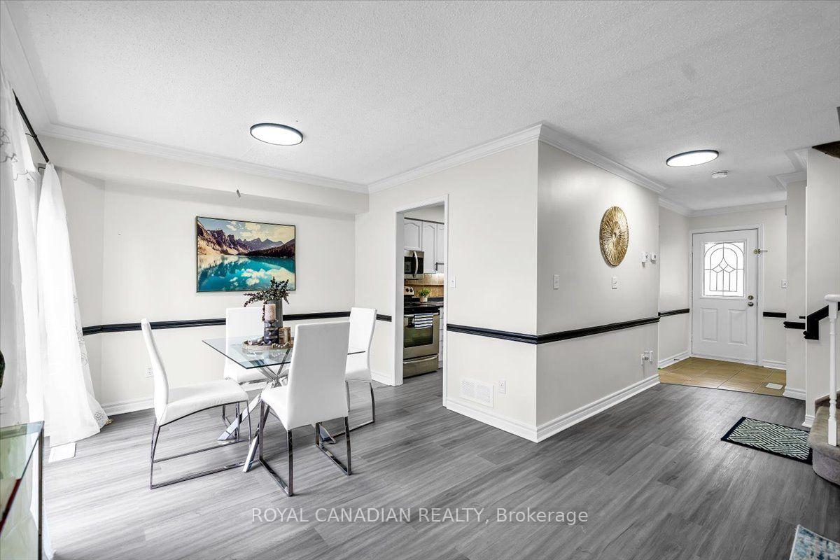 Photo 14 of 72 Short Crescent, Clarington, Courtice — HOMEH