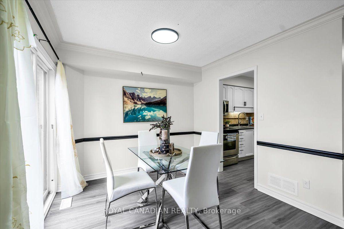 Photo 15 of 72 Short Crescent, Clarington, Courtice — HOMEH