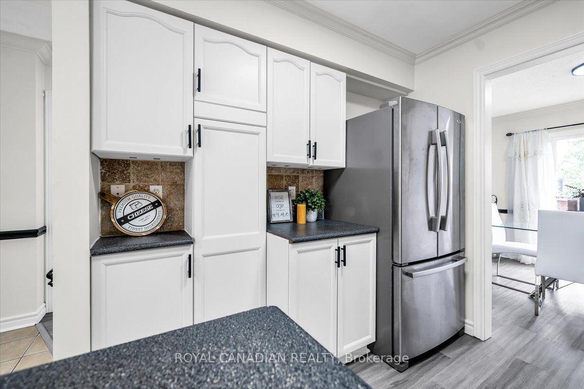 Photo 20 of 72 Short Crescent, Clarington, Courtice — HOMEH