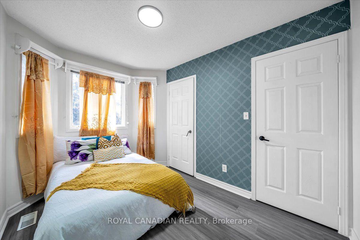 Photo 31 of 72 Short Crescent, Clarington, Courtice — HOMEH