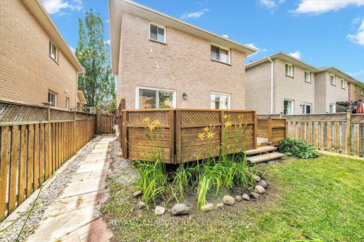 Photo 43 of 72 Short Crescent, Clarington, Courtice — HOMEH