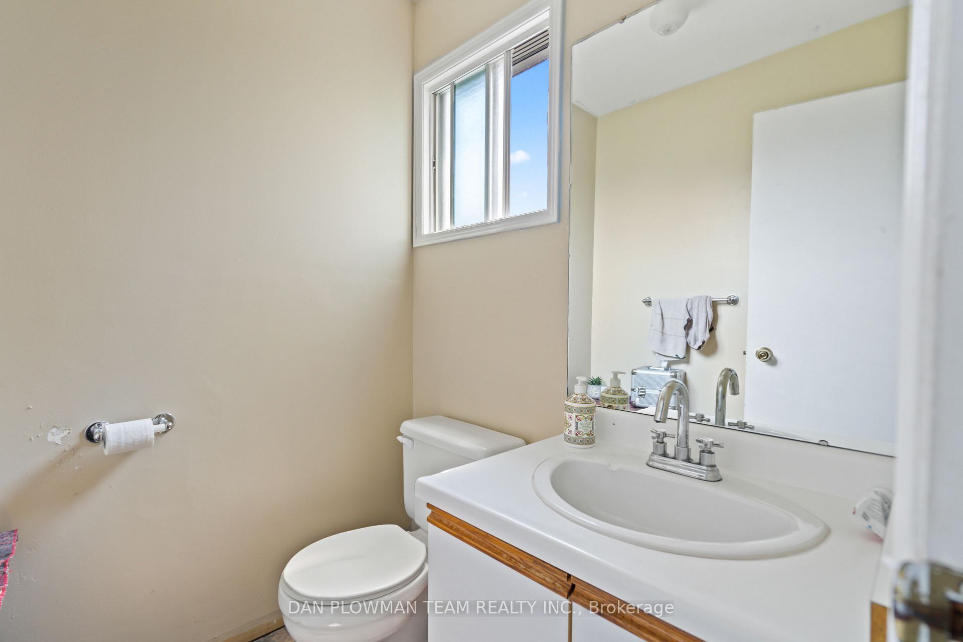 Photo 11 of 84 Long Drive, Whitby, Blue Grass Meadows — HOMEH