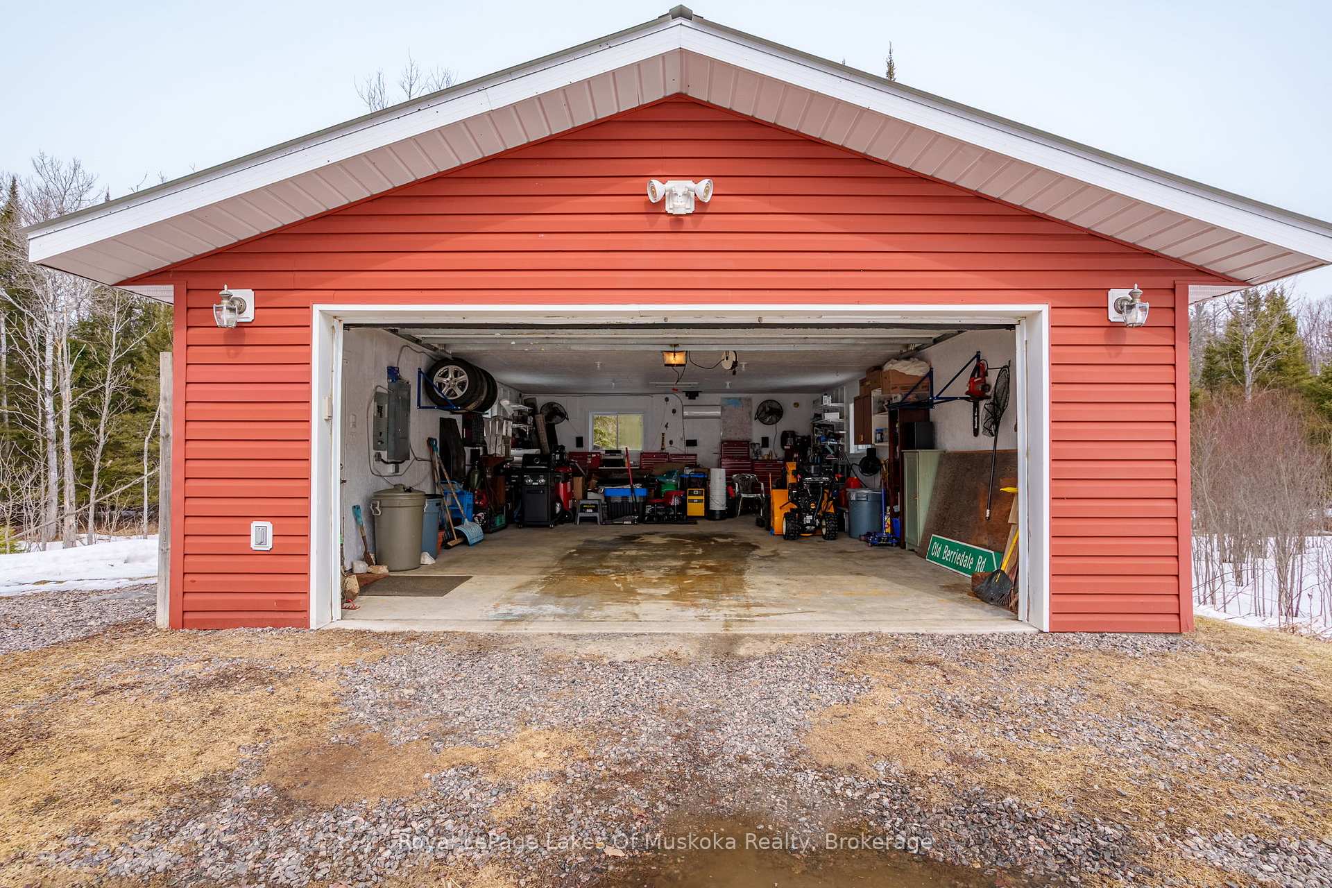 Photo 3 of 1 Christopher Lane, Armour — HOMEH