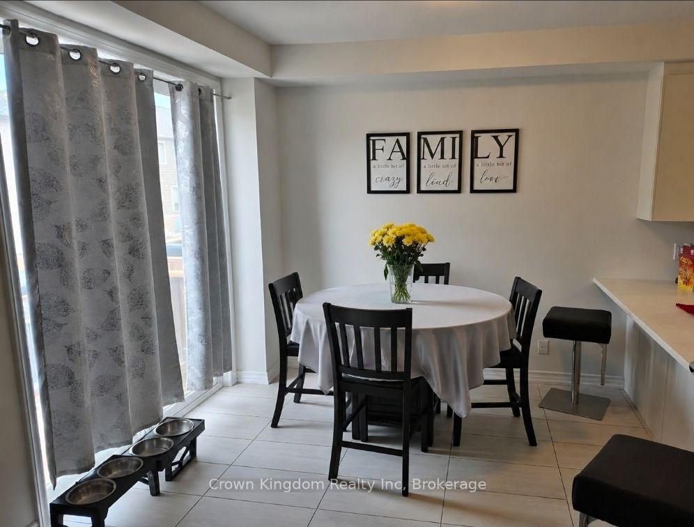 Photo 3 of 2028 Cameron Lott Crescent, Oshawa, Kedron — HOMEH