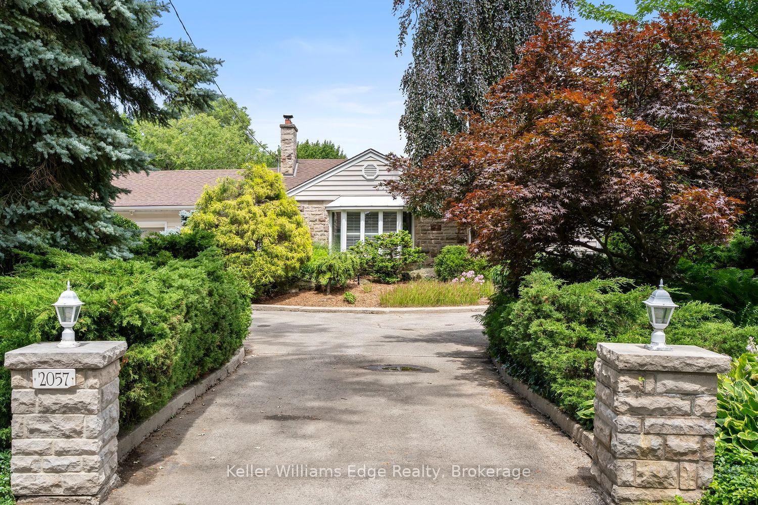 Photo 3 of 2057 Halton Place, Burlington, Brant — HOMEH