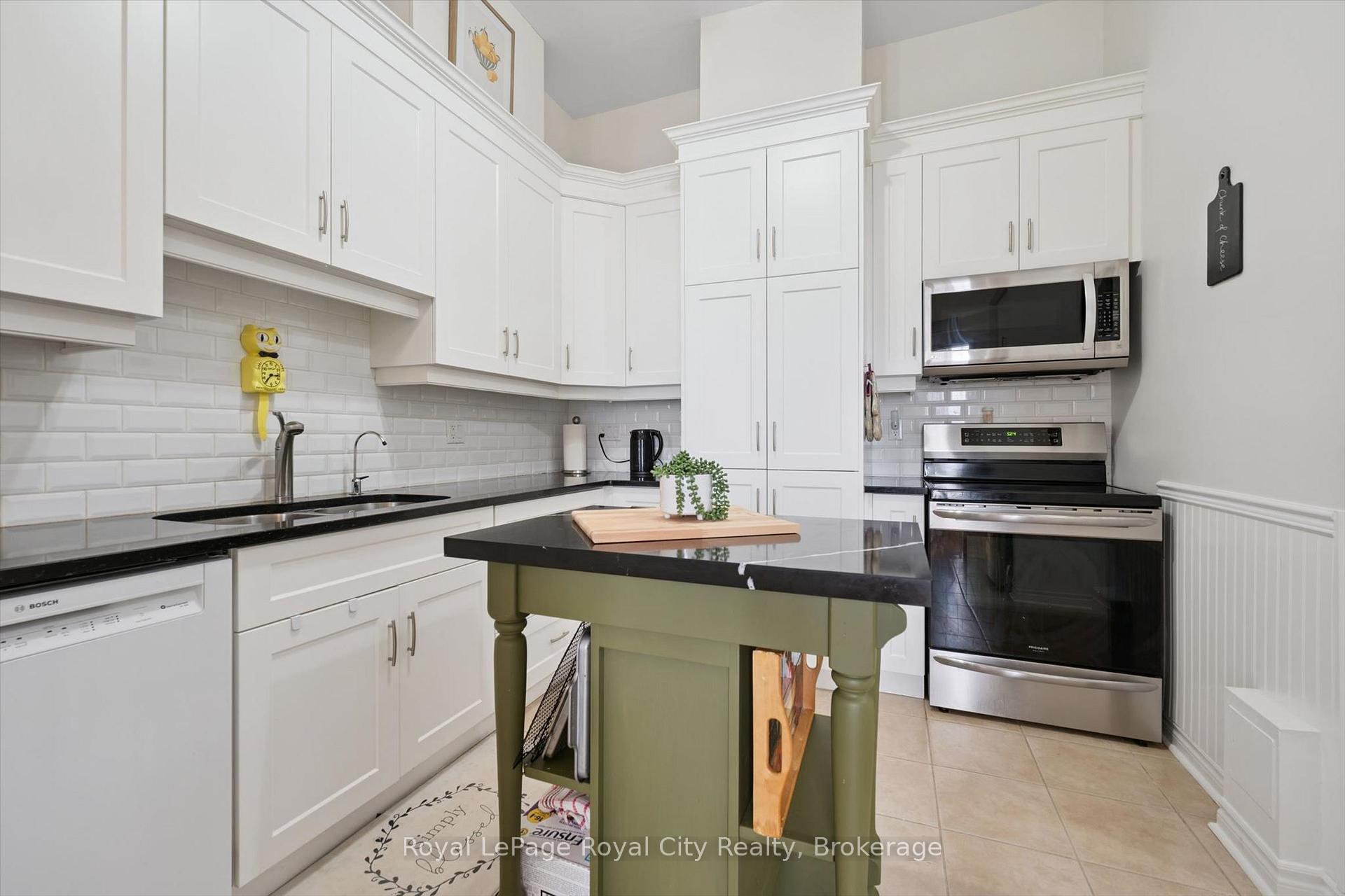 Photo 8 of Unit 101, 478 St Andrew Street E, Centre Wellington, Fergus — HOMEH