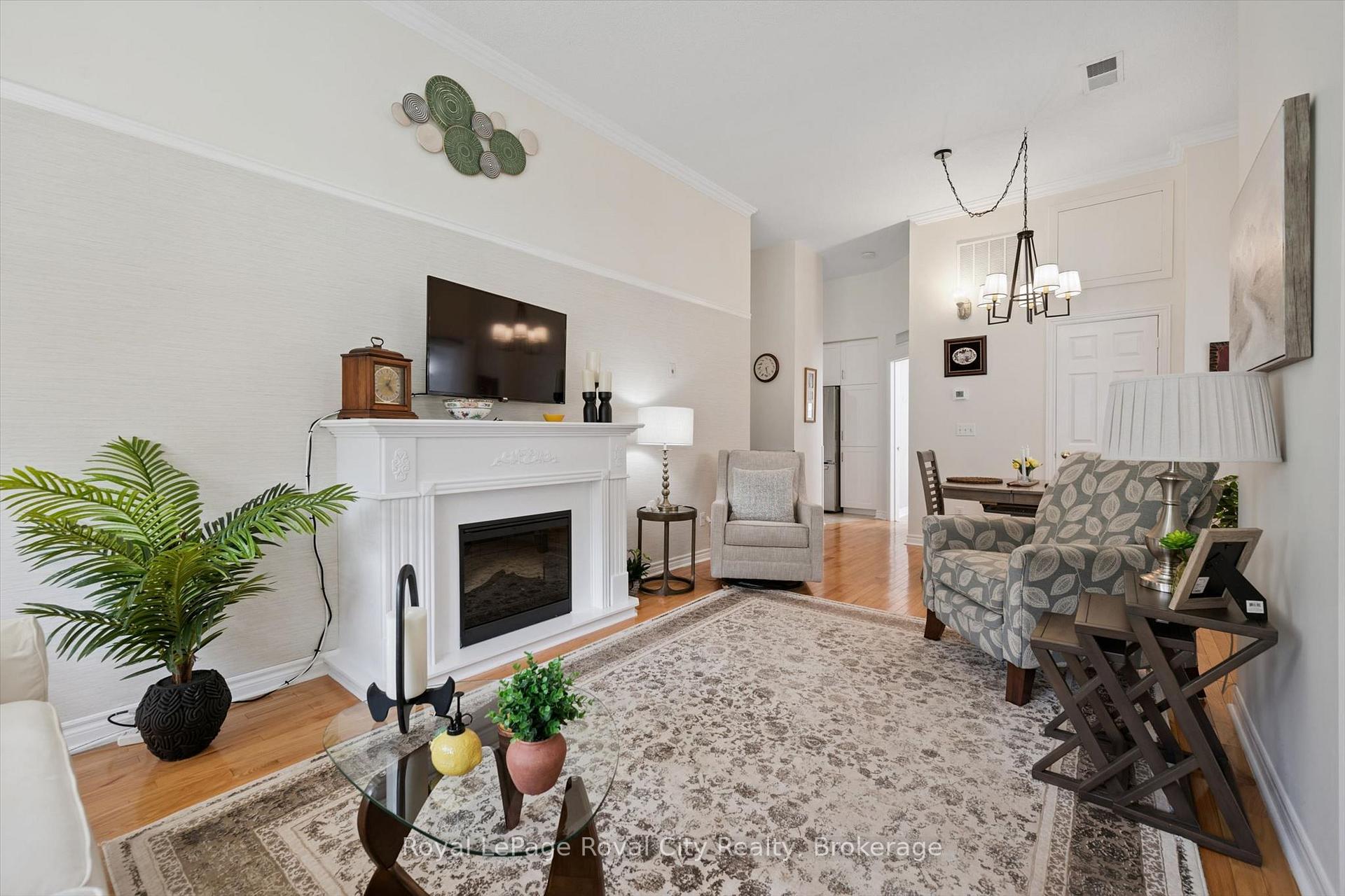 Photo 13 of Unit 101, 478 St Andrew Street E, Centre Wellington, Fergus — HOMEH