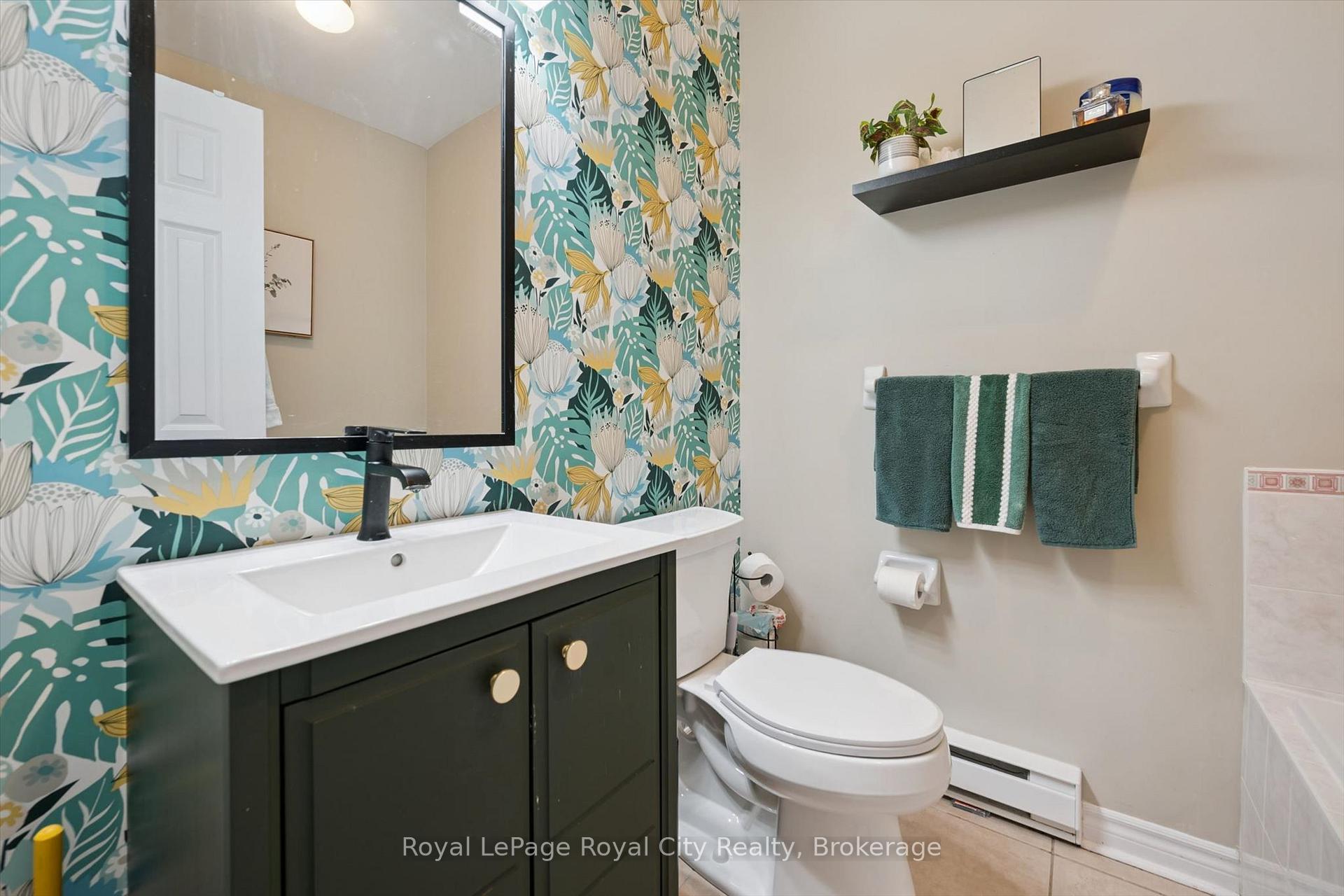 Photo 20 of Unit 101, 478 St Andrew Street E, Centre Wellington, Fergus — HOMEH