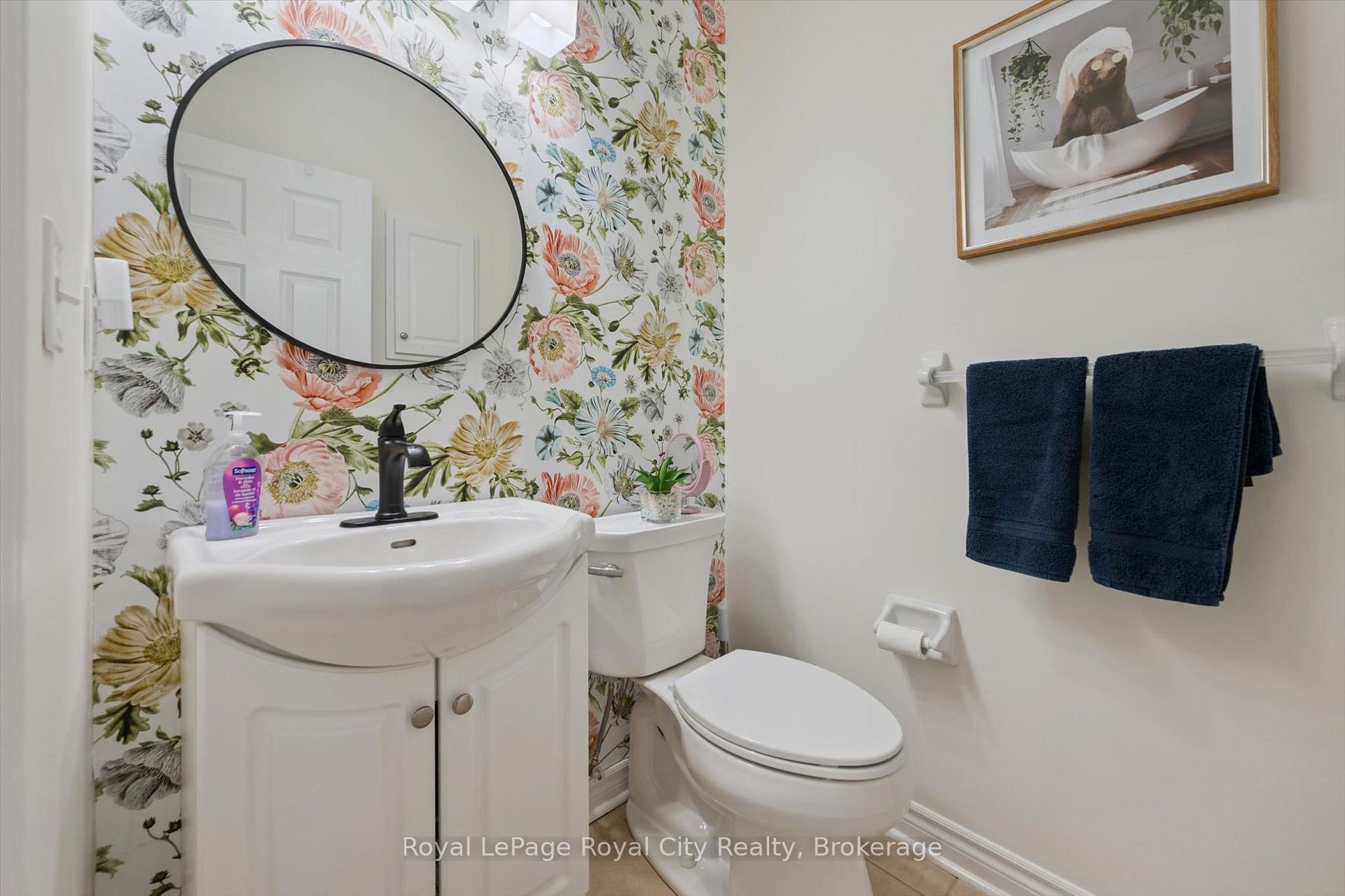 Photo 22 of Unit 101, 478 St Andrew Street E, Centre Wellington, Fergus — HOMEH